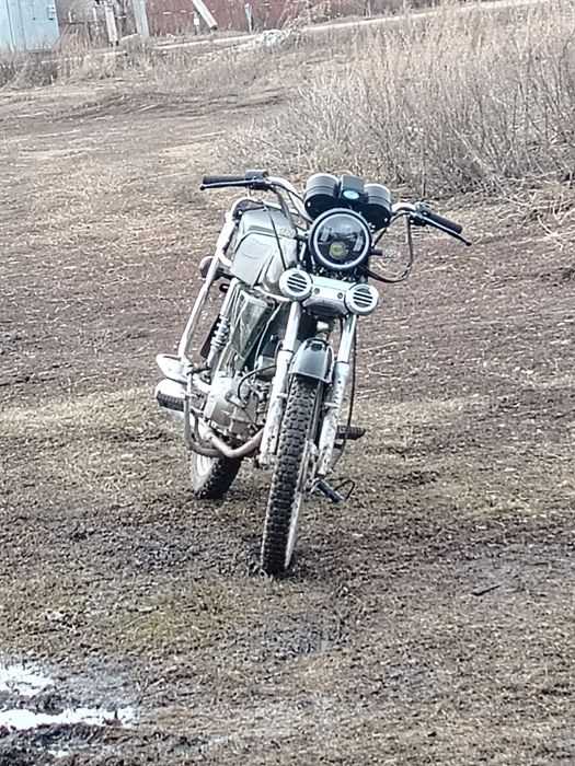 Мотоцикл яки 110