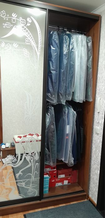 Продам шкаф купе