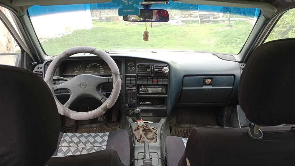 Продам Опель омега А