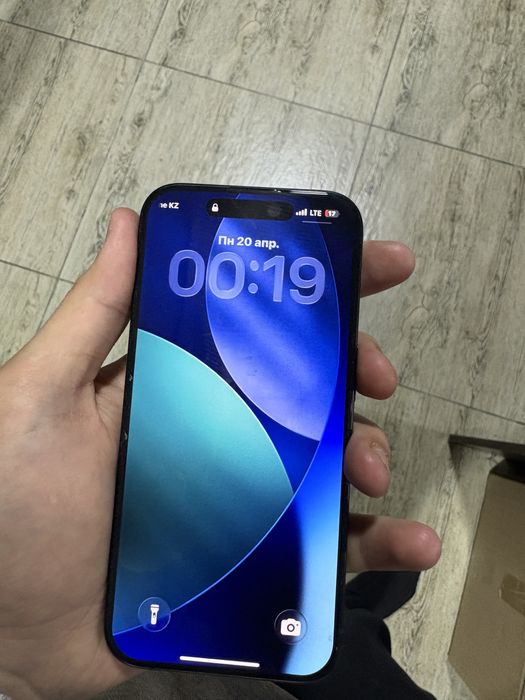 Айфон 15 про.