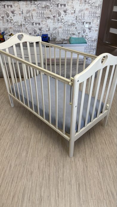 Кроватка детская от 0-4 лет