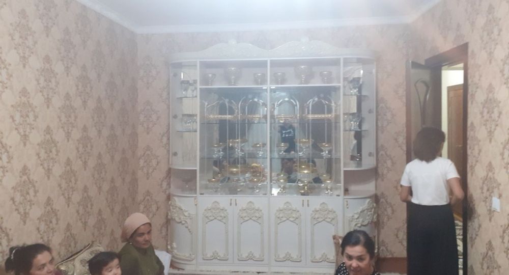 Mehmonxona uchun mebil