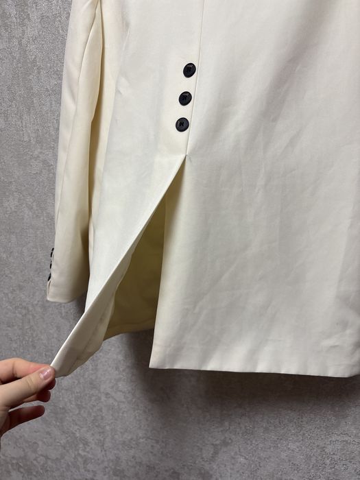 Белый костюм новый