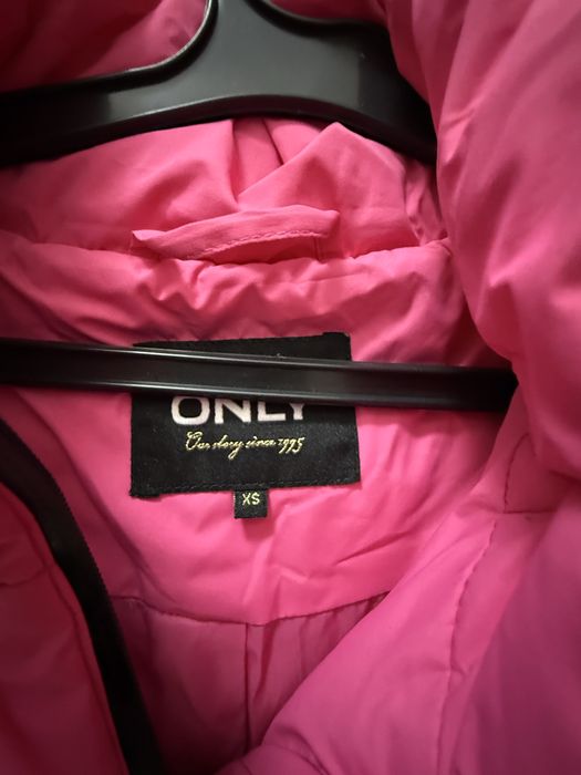 Дамско яке ONLY в цикламен цвят