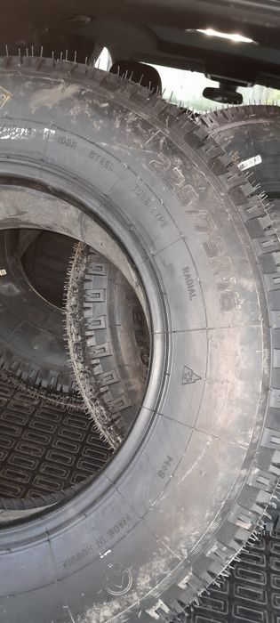 Шины с камерами новые для УАЗ