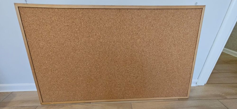 Пробковая доска для кнопок