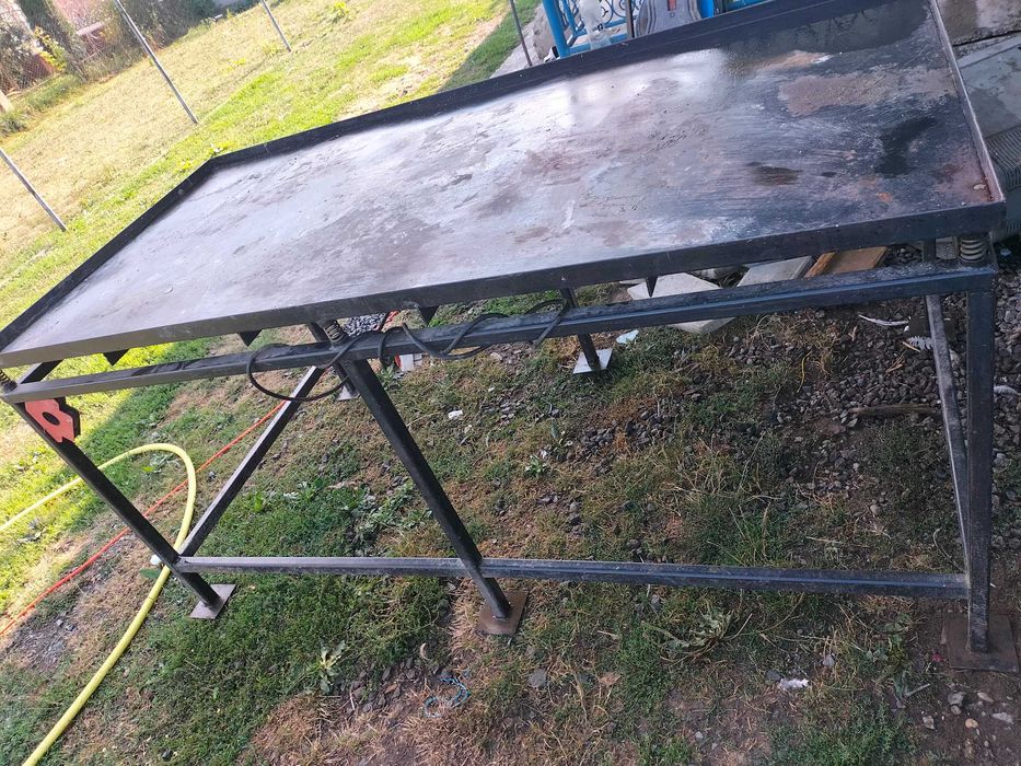 Masa vibranta pavaj boltari