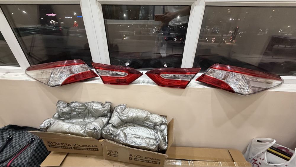 Продам фары,фонари на камри 70 оригинал