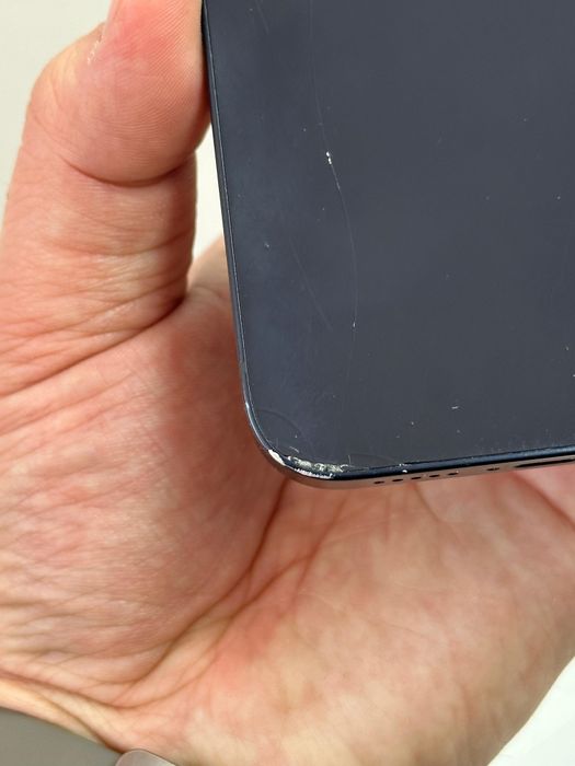 Продам Айфон 12 128г