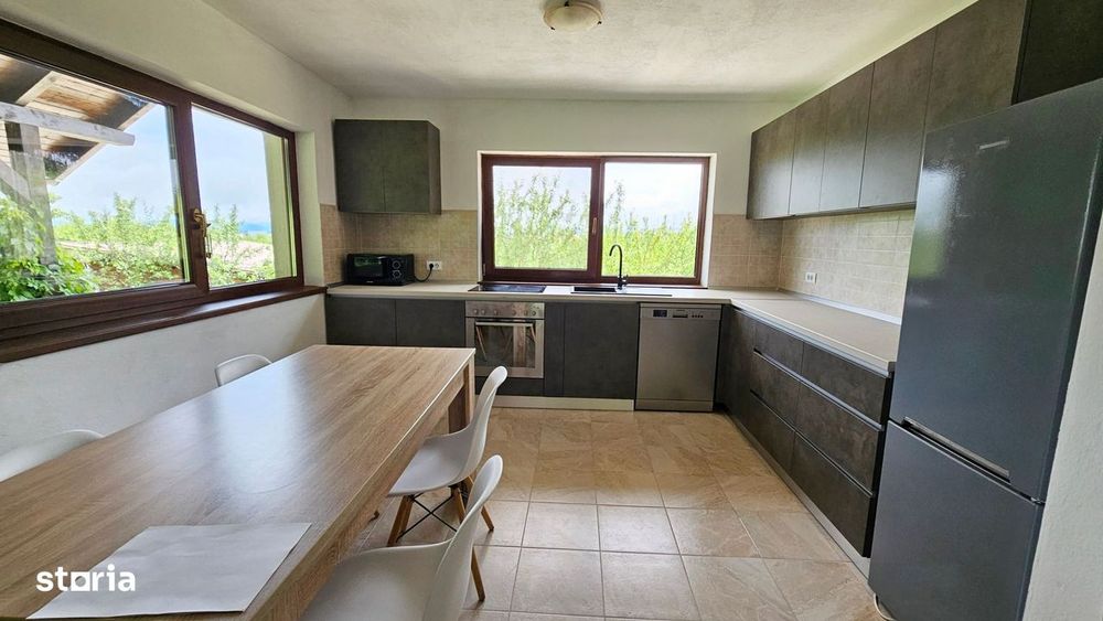 Vila noua-Sanpetru Dealul Lempes, zona verde si linistita.