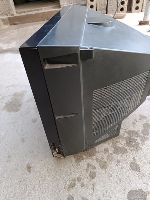 LG televizor sotiladi. Ishlaydi. Xolati yaxshi