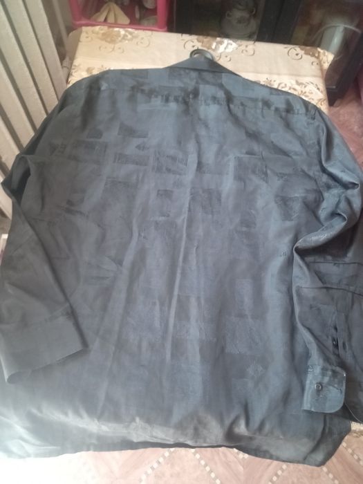 Продам мужскую рубашку