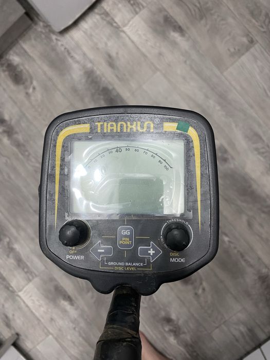 Продам металлоискатель ТХ-850
