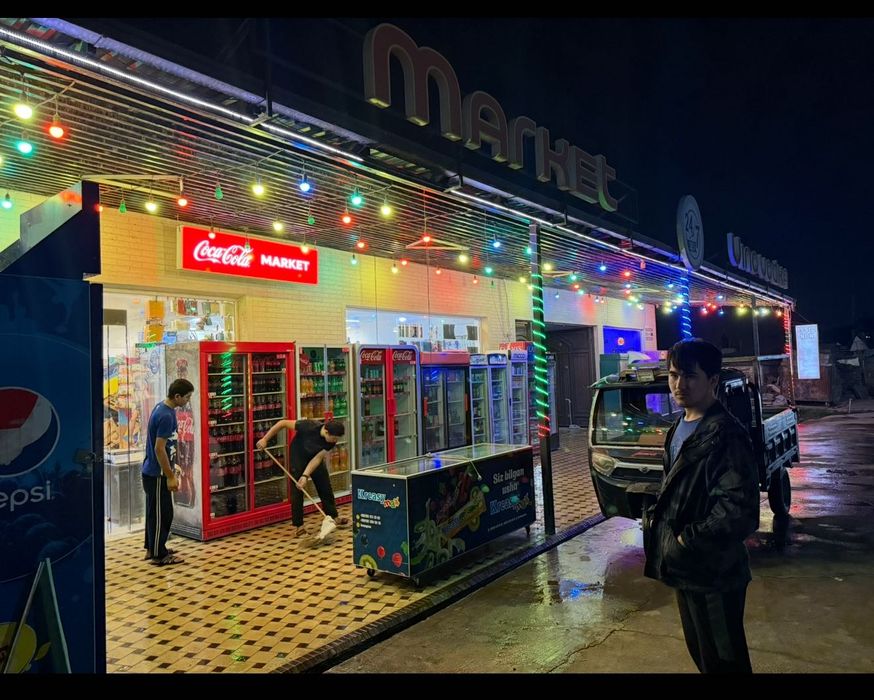 7сотих уй ва 3та ишлаб турган магазин сотилади