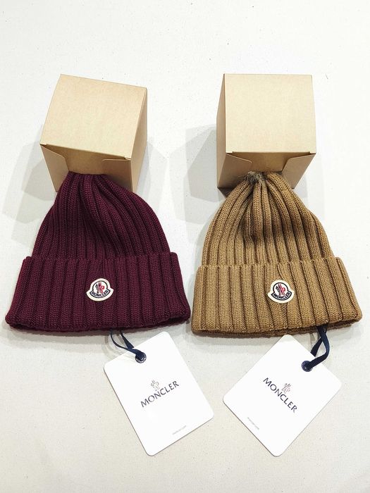 Шапка Moncler, зимна