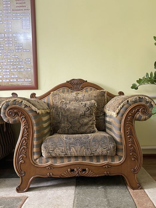 Продам диван+кресло