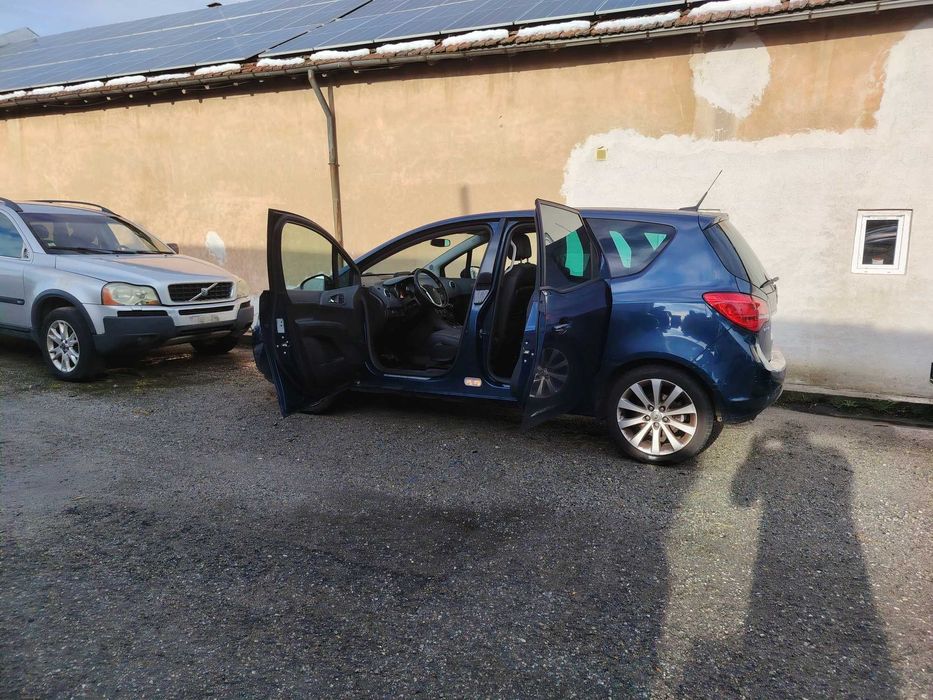 Opel Meriva 1,4 i , Опел Мерива на части! Май 2011