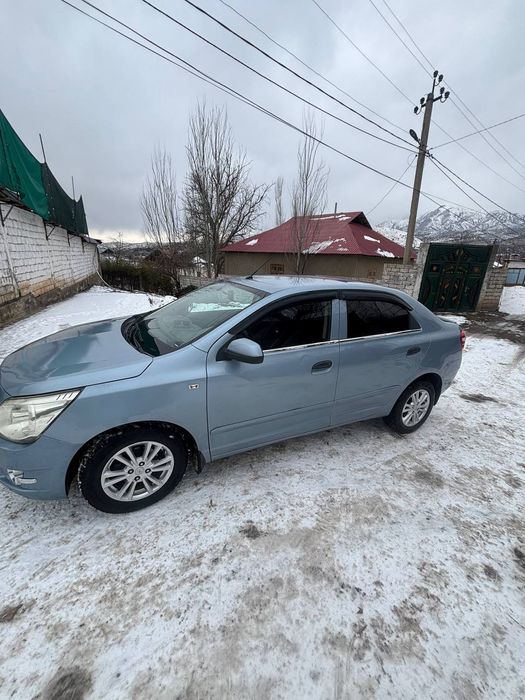 срочно продаётся кобальт 2014 год