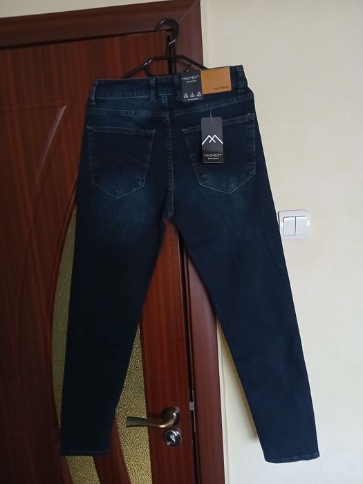 Vând blugi barbat noi skinny