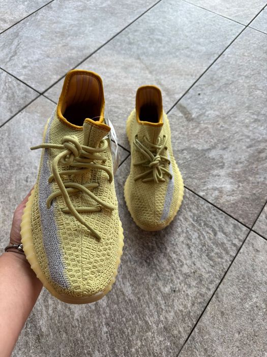 Yeezy 350(nou nout,marimea 43)