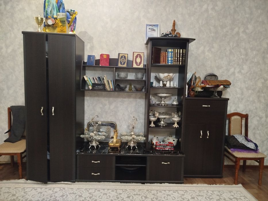 Стенка в гостиную