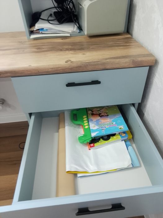 Стол рабочая зона со столещницей