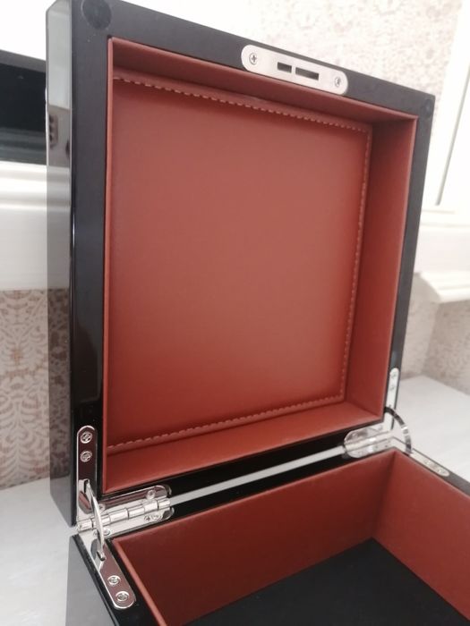 Часы коробка, шкатулка, подарок