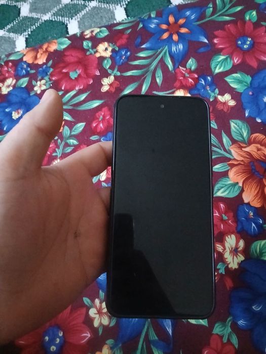 Infinix hot 12 play sotiladi 64 xotira