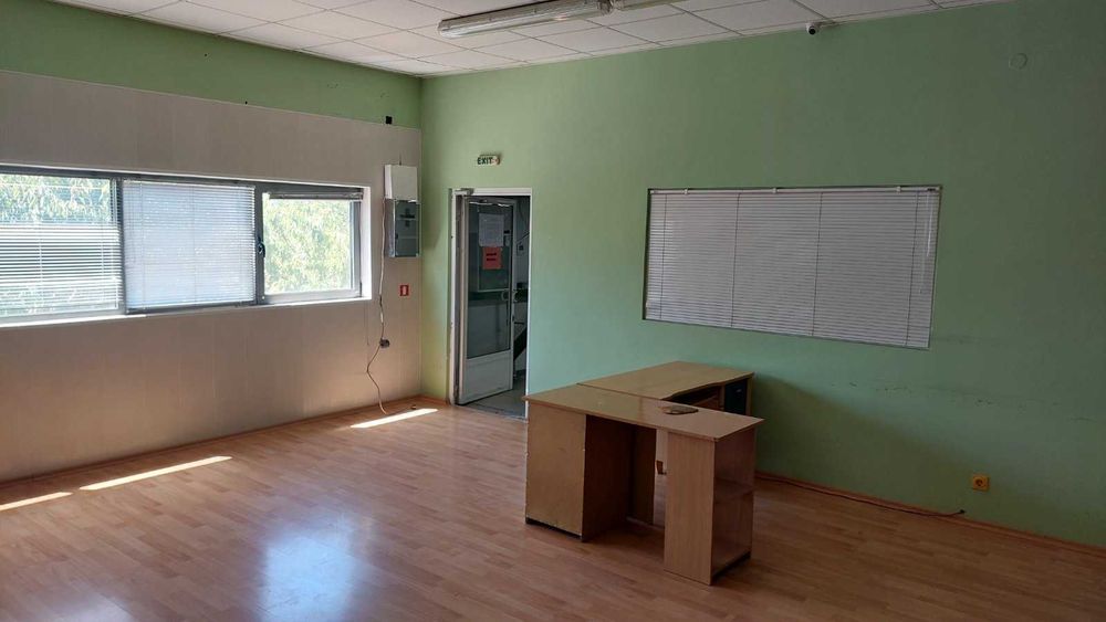 Дава се под наем Промишлена сграда в Карлово - 4500 кв.м за 2308 € - Снимка #14