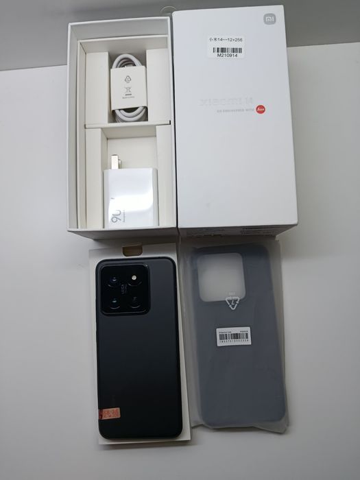 Xiaomi 14 12+12/256