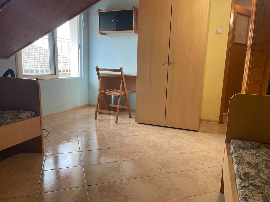 Дава се под наем Двустаен апартамент в Благоевград, Идеален център - 40 кв.м за 178.5 € - Снимка #2