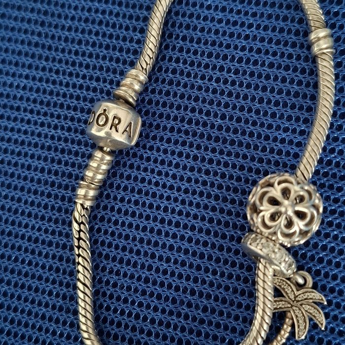 Продам браслет PANDORA!