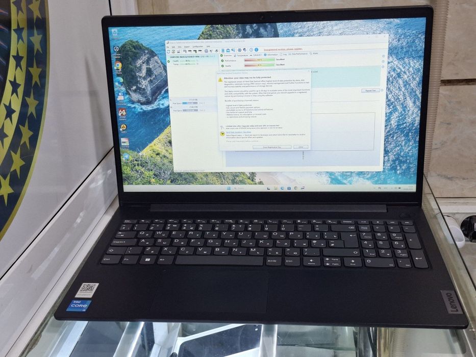 Lenovo ideapad  i3