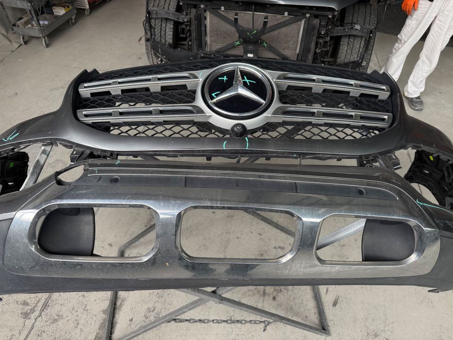Предна  броня Мерцедес GLS Х167