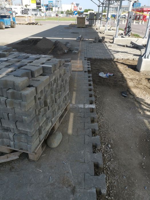 Amenajări interioare/ exterioare meseriași construcții