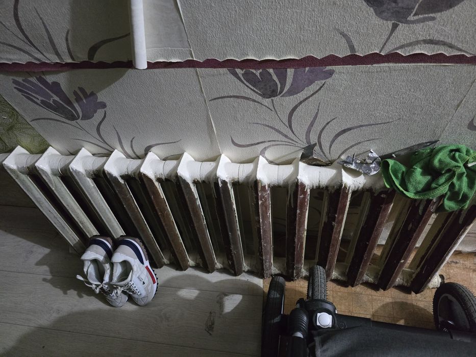 Продам радиатор чугунный б/у