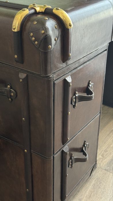 Гримерный стол чемодан