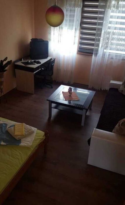 Дава се под наем Двустаен апартамент в Бургас, Лазур - 70 кв.м за 200 € - Снимка #9