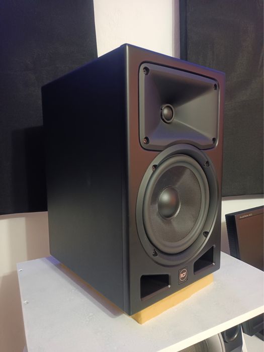 Студийные мониторы RCF Ayra Pro 8 (пара)