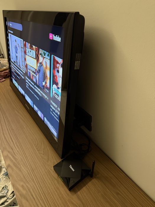 Телевизор Samsung с приставкой Smart TV