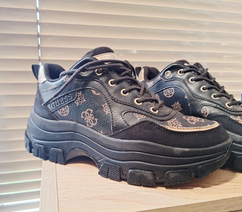 Сникърси Guess 38 номер