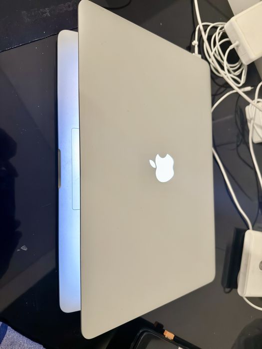 MacBook Pro i7 идеал холатда