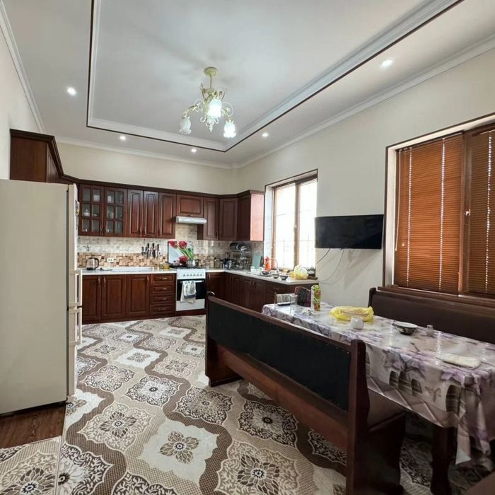 Срочно продаётся отличный участок 8соток на Карвон базар,евро ремонт,