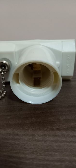 Преобразовател- контакт с лампа