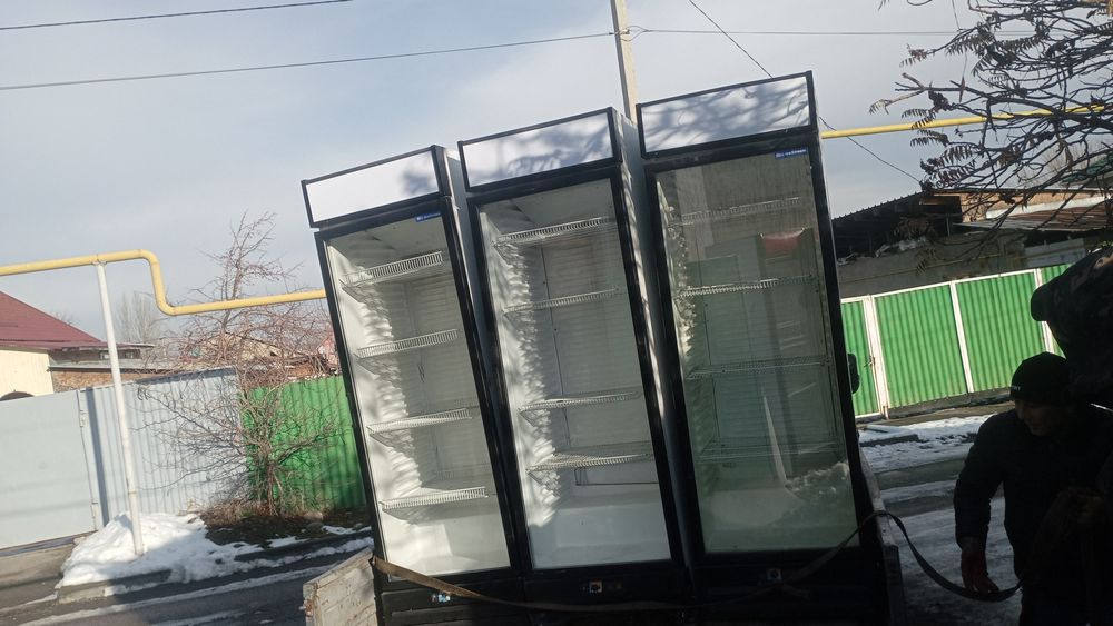 Холодильник витринный