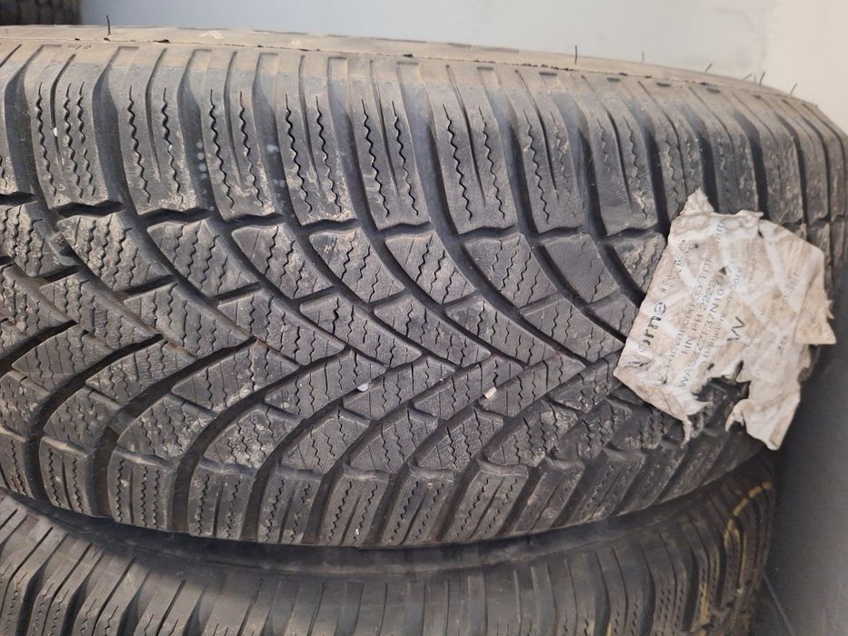 2бр. Зимни гуми 17 цола 215/65/17 BRIDGESTONE BLIZZAK LM 005
