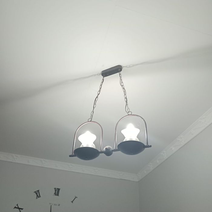 Люстры в идеальном состояний