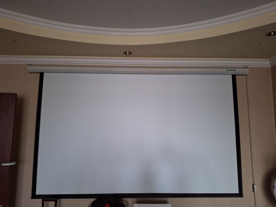 Продам Проектор SONI Bravia