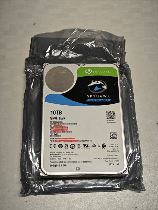 Жёсткий диск 10Tb Seagate Skyhawk