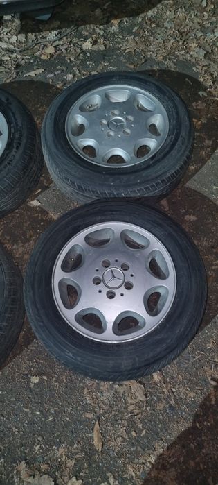 Продаю диски с резиной R 15 mercedes мерседес